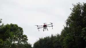 Drone MiSmart thực hiện nhiệm vụ